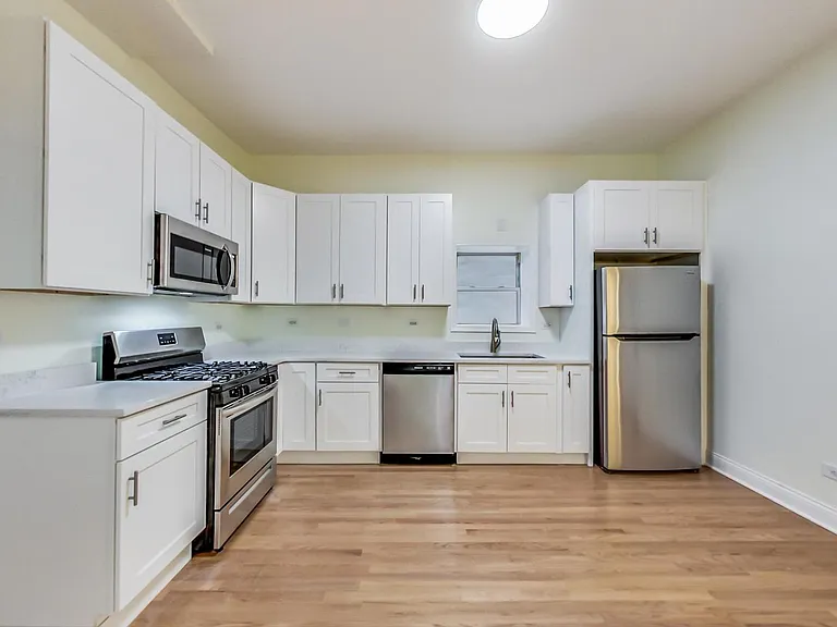 819 S Carpenter St #1F — Photo 5