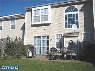 5th image of 530 Coachwood Ct