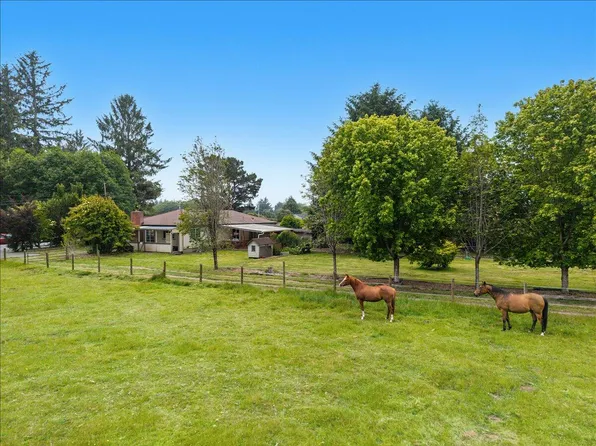 1645 Baird Rd, McKinleyville, CA 95519