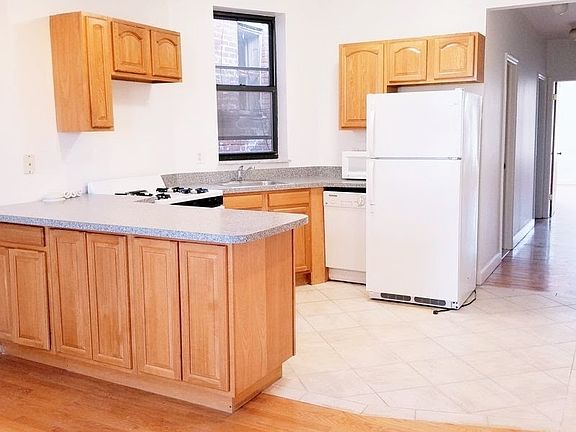 3rd image of 20-71 Steinway St #3R