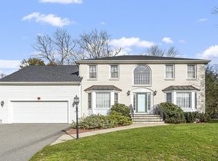 5 Chapman Knl, Canton, MA 02021