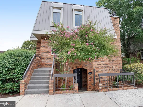 658 15th St S APT A, Arlington, VA 22202