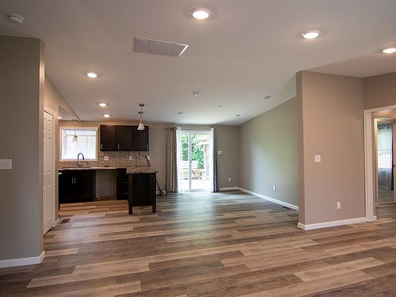 3rd image of 3120 N 10th St