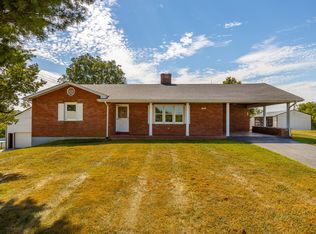 10459 Main St, Mackville, KY 40040