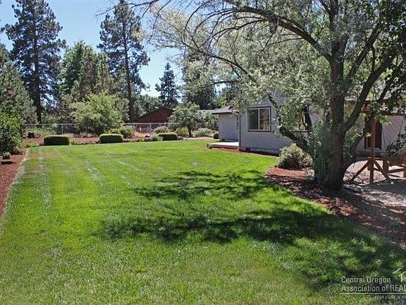 3rd image of 61260 King Solomon Ln
