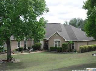 608 Rudeloff Rd, Seguin, TX 78155