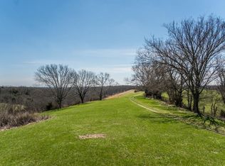 550 Falmouth St, Williamstown, KY 41097