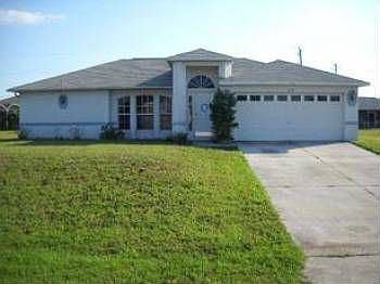 1st image of 1136 SW 40th Ter