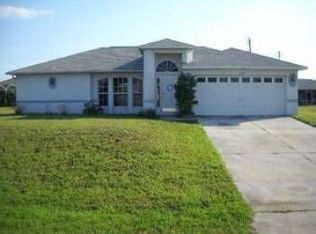 1136 SW 40th Ter, Cape Coral, FL 33914