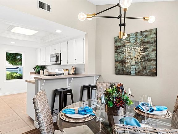 4th image of 2753 Craig Cir