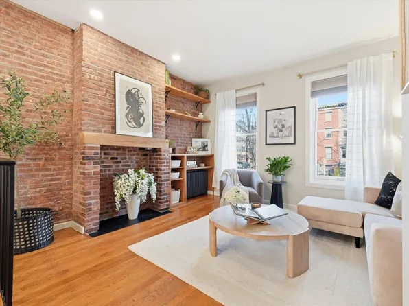 295 4th Street image 1 of 29