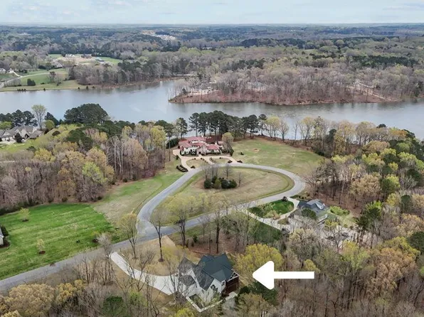 30 Park Meadow Ln, Youngsville, NC 27596