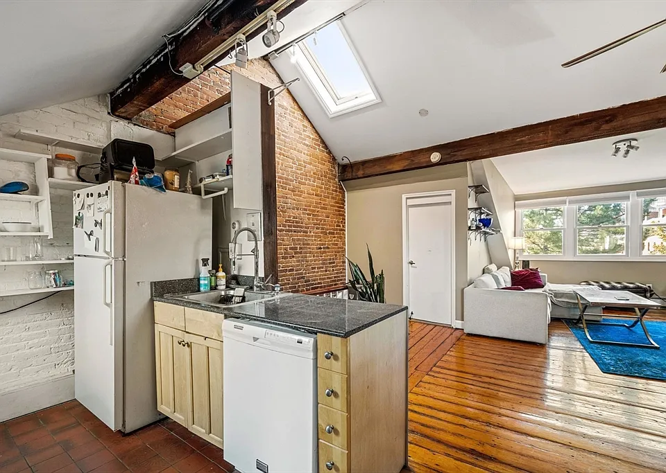 275 Shawmut Ave #3