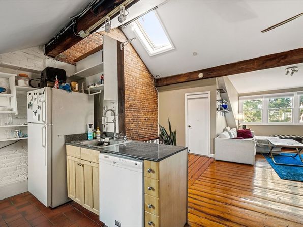 275 Shawmut Ave APT 3