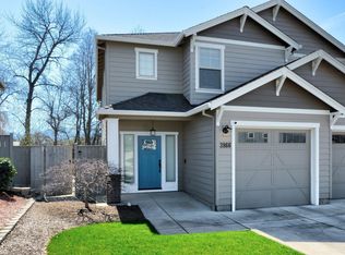 3866 Creek View Dr, Medford, OR 97504