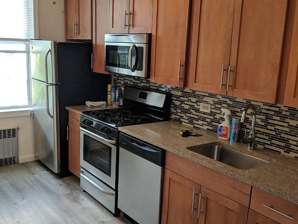 1st image of 6119 Palmetto St #2F