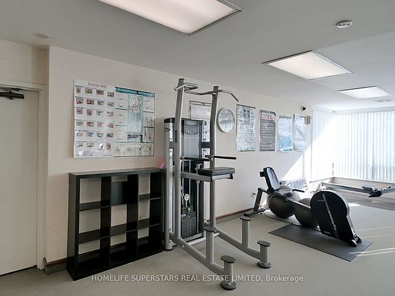 5th image of 26 Hanover Rd #301