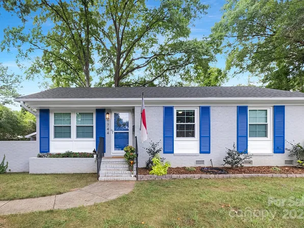 1744 Emerywood Dr, Charlotte, NC 28210