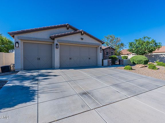 3rd image of 3650 E COCONINO Drive
