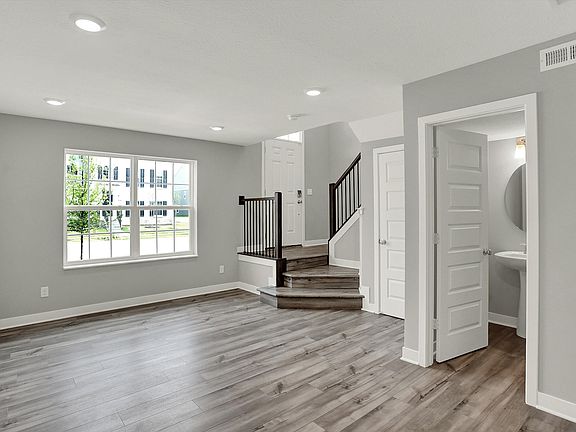 3rd image of 6893 Equality Blvd
