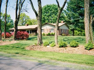 17700 Ridge Dr, Rockville, MD 20853