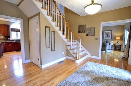 4th image of 21 Penney Ln