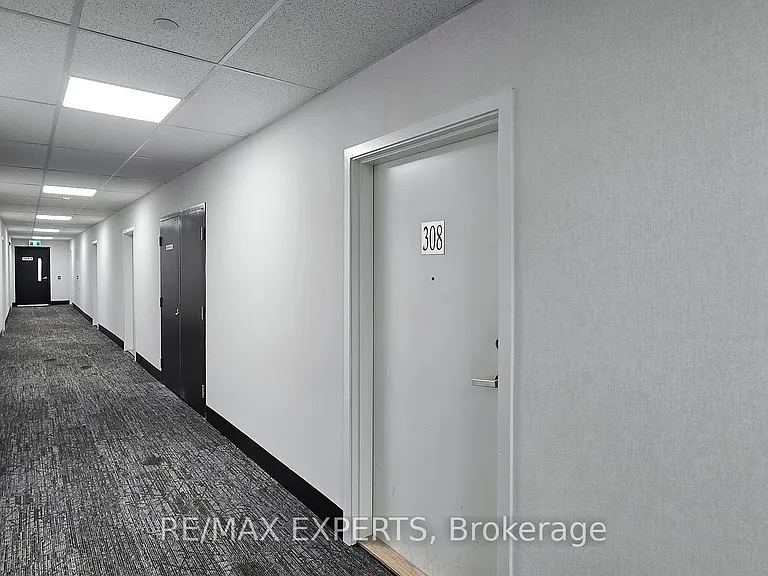 3401 Ridgeway Dr #308 — Photo 2