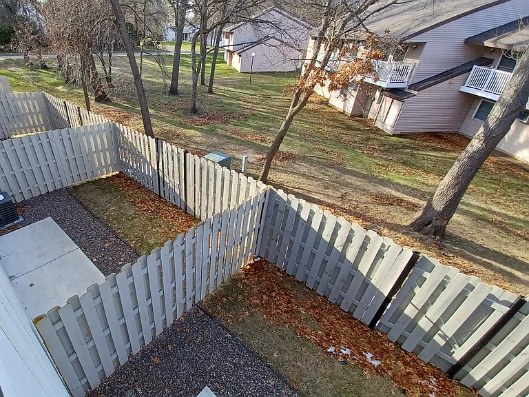 Theodora Rowhomes — Photo 11