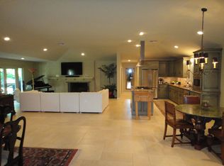 206 Five Oaks Dr, San Antonio, TX 78209