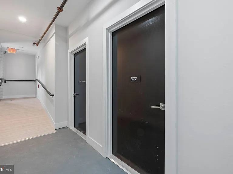 406 Kennedy St NW #404 — Photo 16