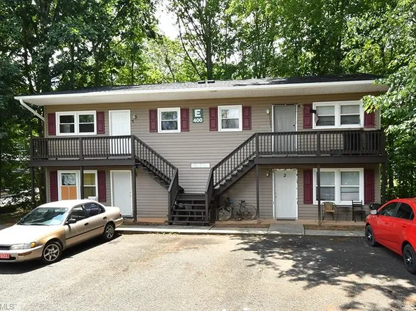 700 College Place Ave, Dobson, NC 27017