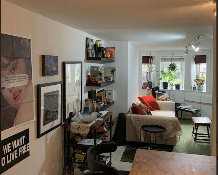 1st image of 737 43rd St Floor 1