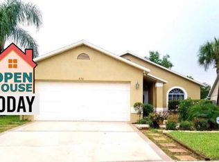 8761 Huntfield St, Tampa, FL 33635