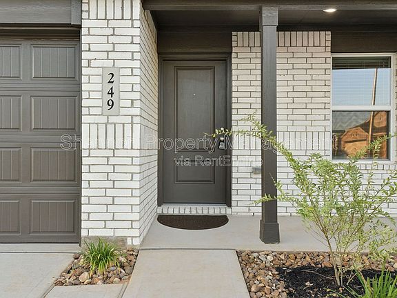 3rd image of 249 Douglas Hills Dr