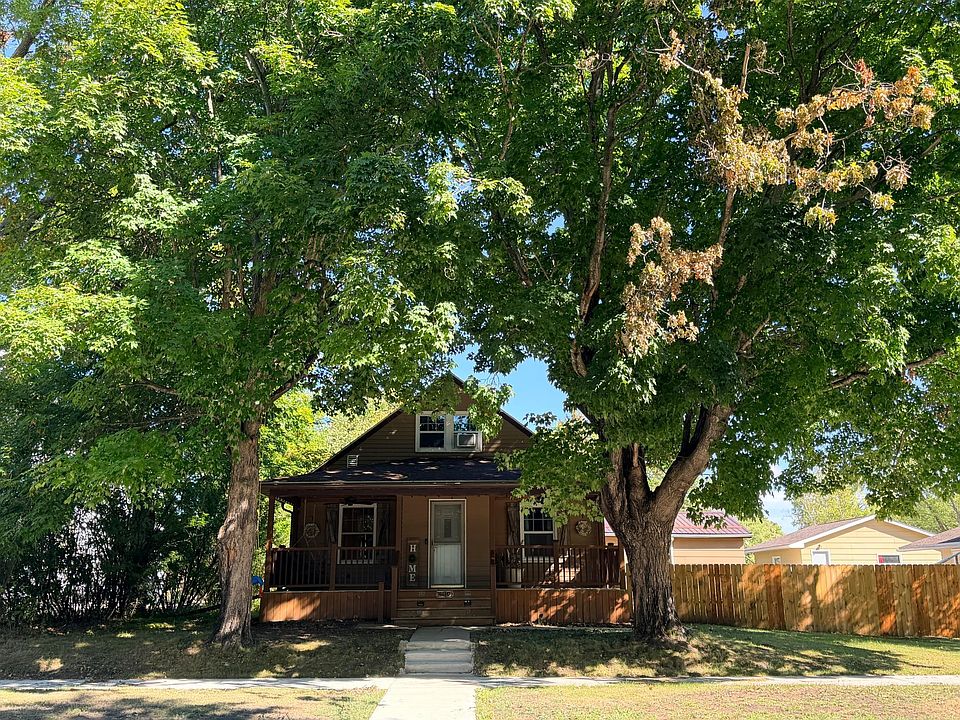 1st image of 509 5th St NE