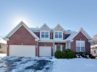 159 S Pleasant Rd, Lake Zurich, IL 60047