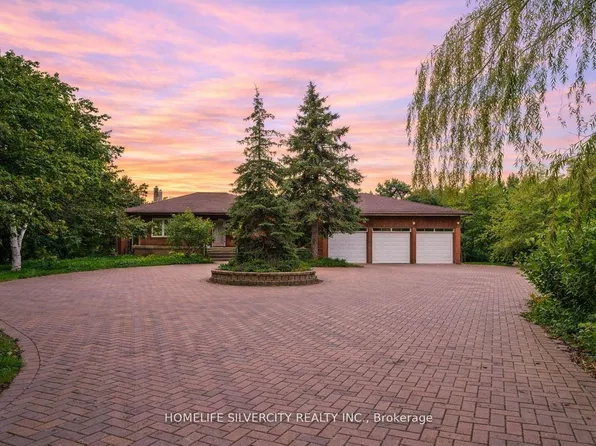 4395 Castlemore Rd, Brampton, ON L6P 0W9
