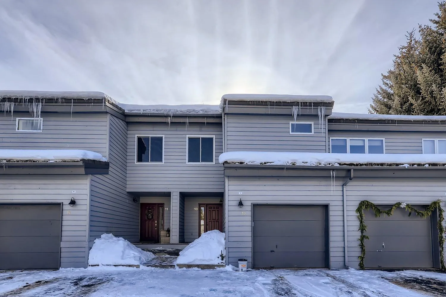 2 bed, 2.5 bath, 1330 sqft, $3,500 — Photo 1