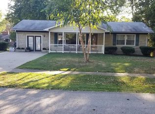 371 Brookwood Dr, Radcliff, KY