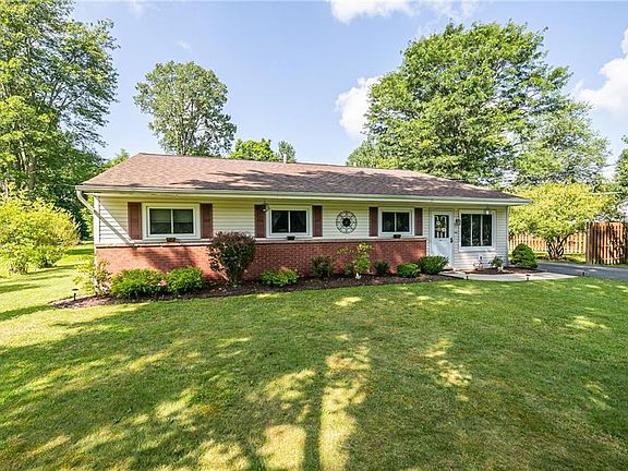 2nd image of 7654 Crestwood Ln