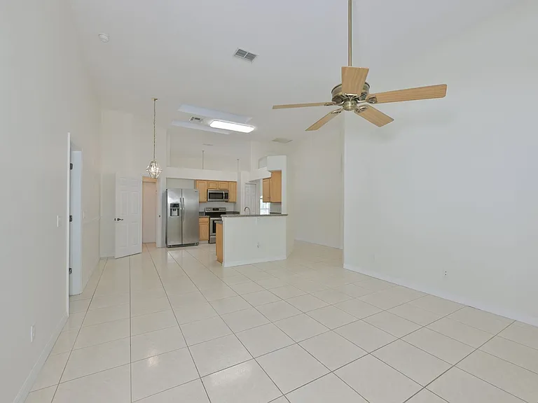 1147 Timber Trace Dr — Photo 22