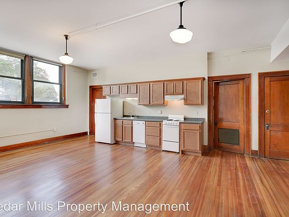 4th image of 3003 E Kellogg Dr APT 102