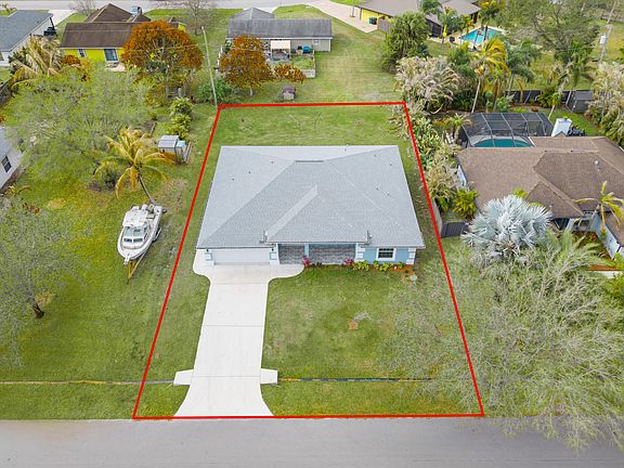 3rd image of 1238 SW Milan Lane