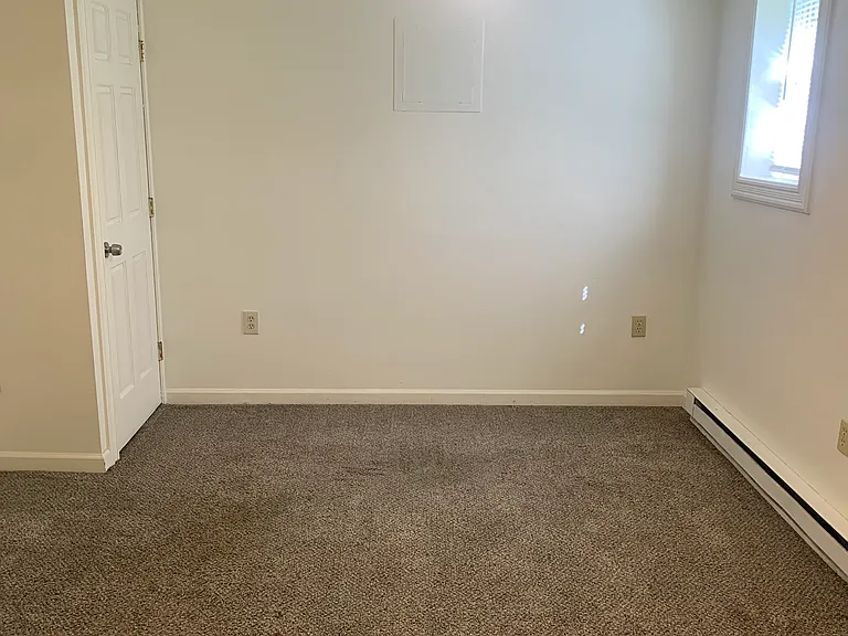 1145 Hillside Dr — Photo 8