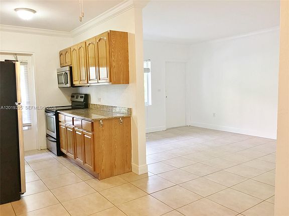2nd image of 95 Edgewater Dr APT 207