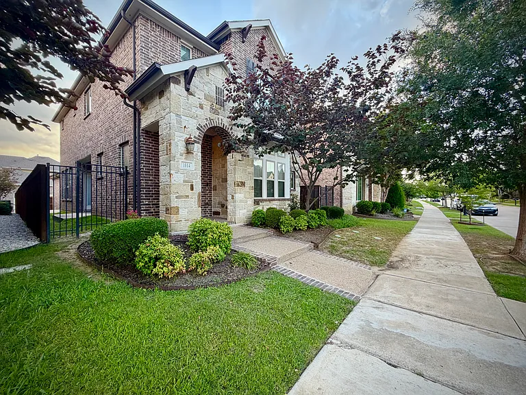 1014 Lone Ivory Trl — Photo 41