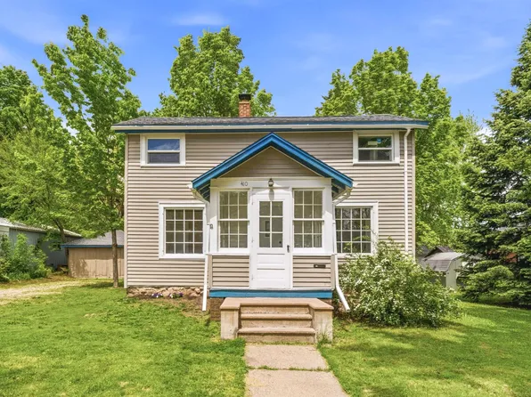 410 Granite St, Waupaca, WI 54981