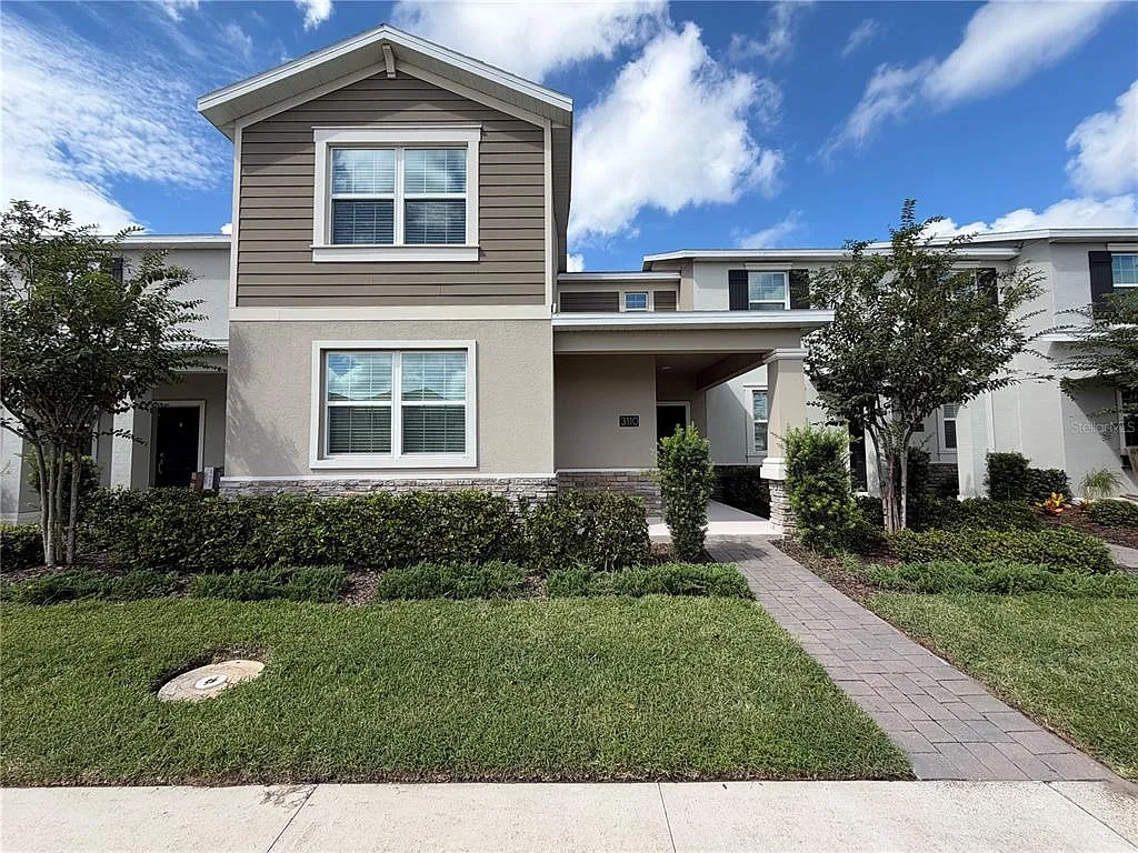 4 bed, 2.5 bath, 1996 sqft, $2,550 — Photo 1