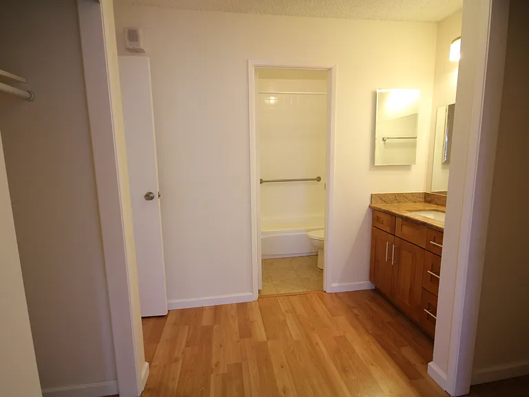 1255 Nuuanu Ave #1406 — Photo 9