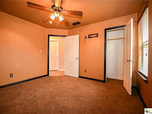 4th image of 1205 Vanguard Ln